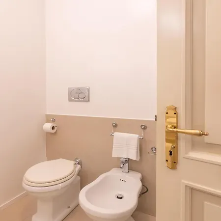 A Due Passi Dal Duomo Appartement *
